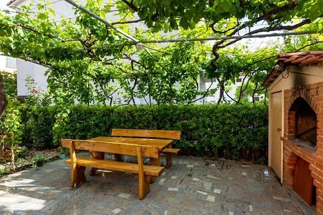 Apartments Marinko Baška
